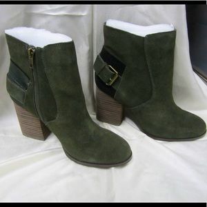 NWOT Sbicca Forrest green Lorenza ankle booties